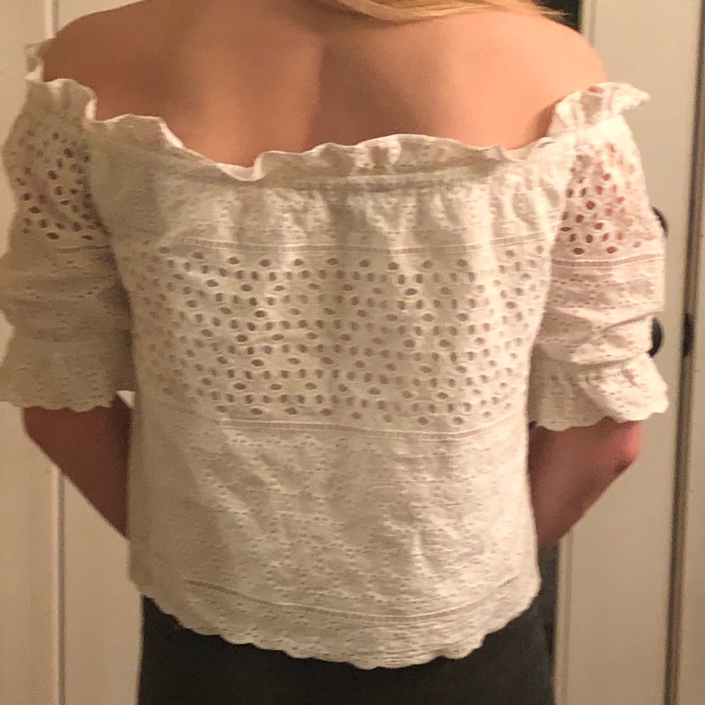 Beautiful white top - Picture 4 of 5